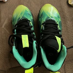 Under armour boys football cleats